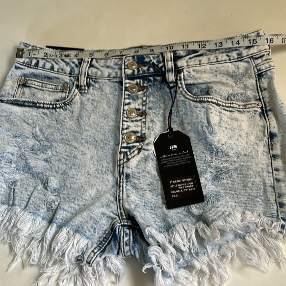 l&M Cut Off Lightwash Denim Shorts Large New - Picture 9 of 12